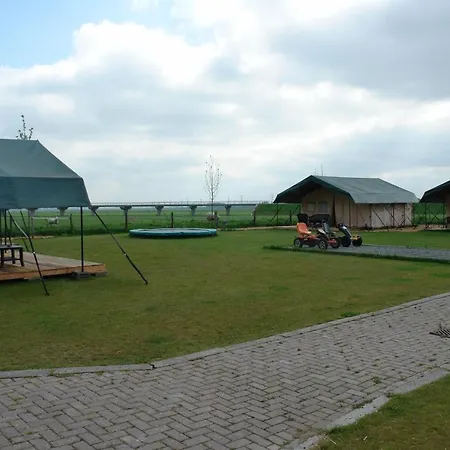 Luxury tent Boerderijcamping Het Oever *
